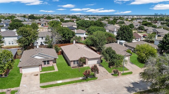 Foto del edificio - 5132 Bedfordshire Dr