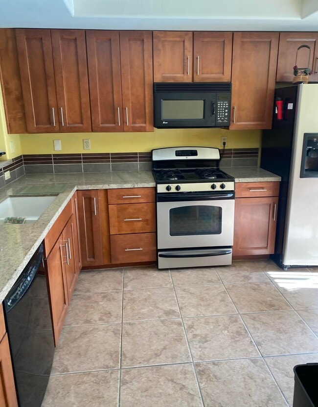 Building Photo - 54673 Oak-Hill