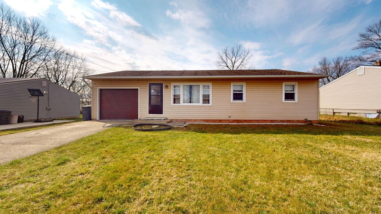 Primary Photo - 3 bedroom ranch in Ontario