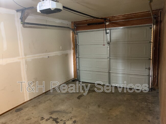 Building Photo - 5719 W 41st Pl