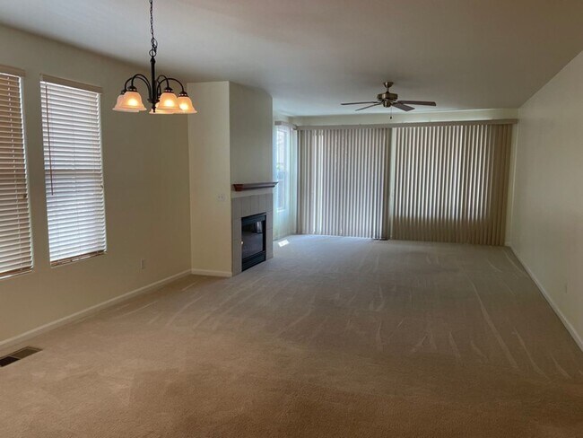 Building Photo - Reno Rental Finders - 1605 Cosenza Dr. Sparks, NV 89434