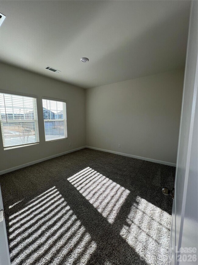 Foto del edificio - 2514 Arbor Loop Dr