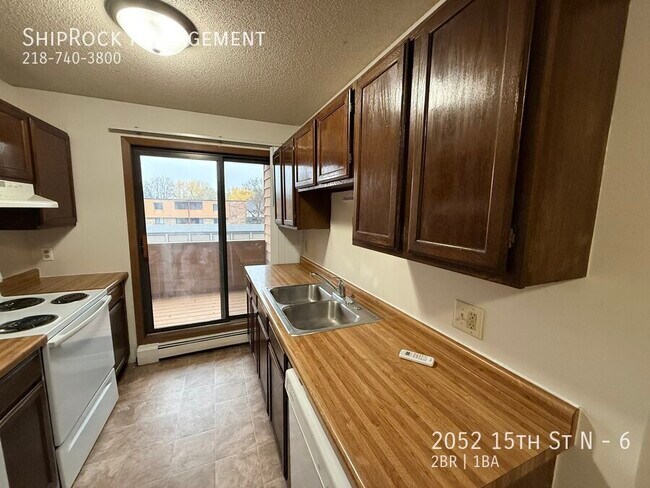 Building Photo - 2052 15th St N