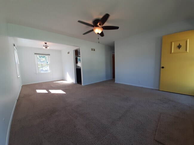 Foto del edificio - 10205 Dandridge Dr