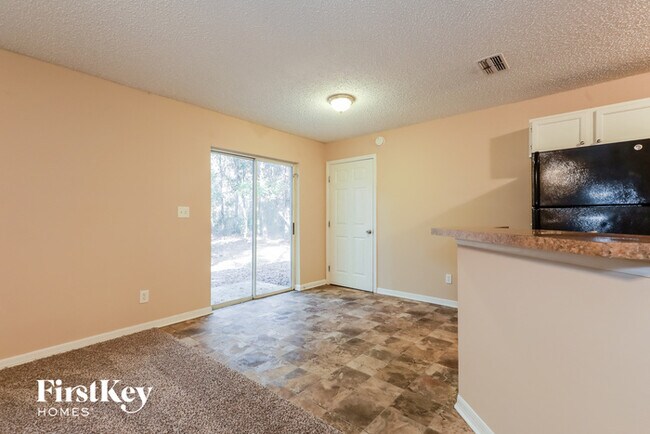 Foto del edificio - 15186 SE 25th Ave