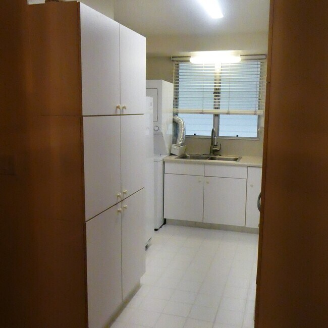 Foto del edificio - 1516 Wilder Ave