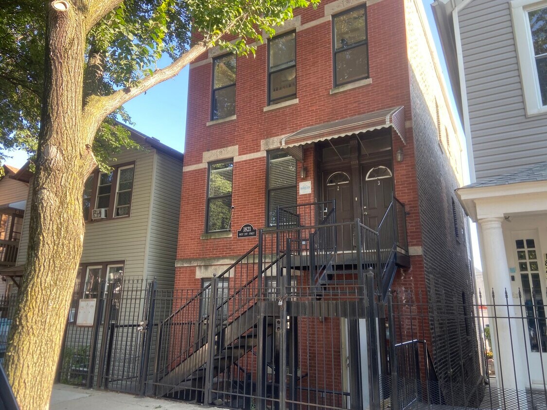 Foto principal - 1821 W 21st St