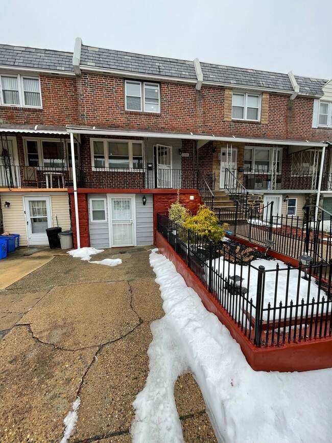 2526 S Claymont St, Philadelphia, PA 19153 House Rental in