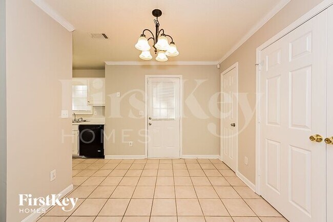 Foto del edificio - 1390 North Hampton Drive