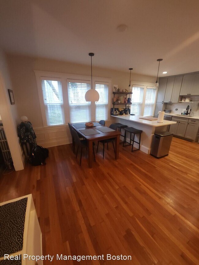 Building Photo - 1 br, 1 bath House - 19 Adelaide St. #1