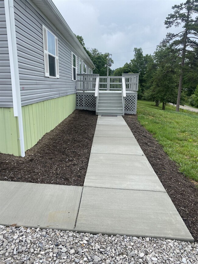 Building Photo - 4 br, 2 bath Mobile Home - 1438 Kentucky H...