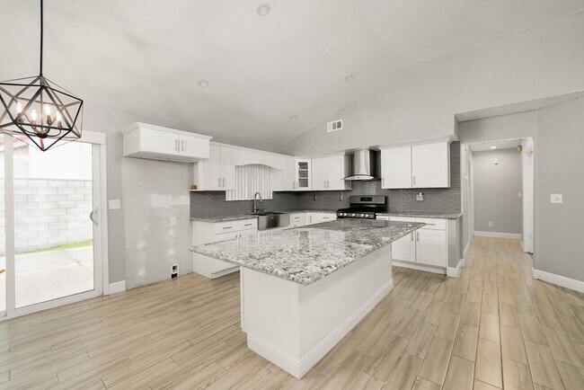 Foto del edificio - 4713 Tobin Rd