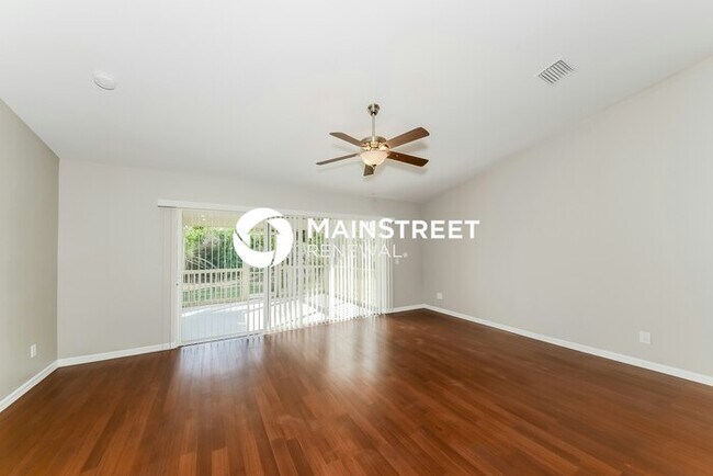 Foto del edificio - 4 Bedroom Pet-Friendly Home in NORTH PORT, FL with Main Street Renewal