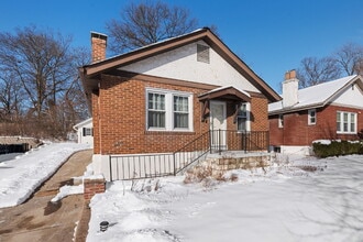 Building Photo - 2655 Louis Ave