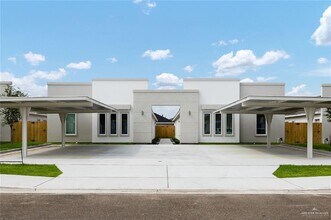 Building Photo - 11 W Harrison Ave