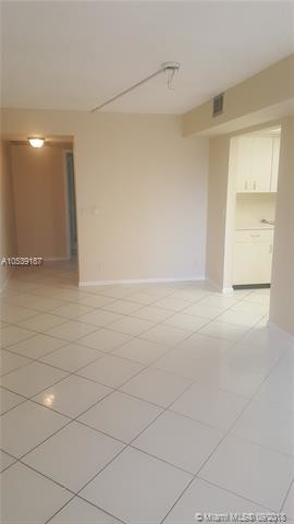 Building Photo - 3070  Wolverton D  D