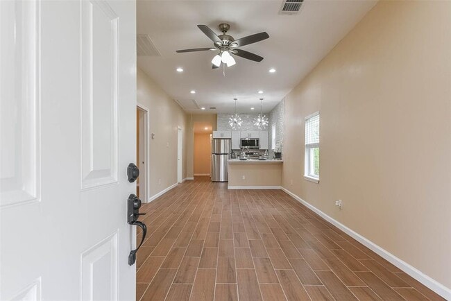 Building Photo - 3605 Avenue M