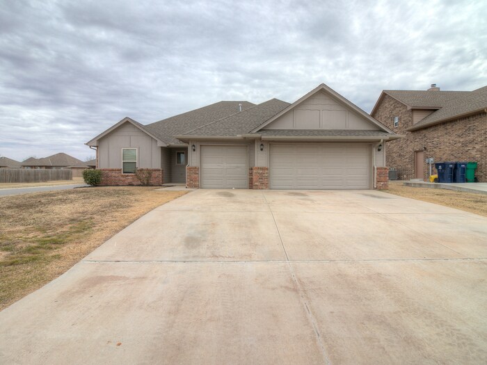 Primary Photo - Great 4 Bed Home!