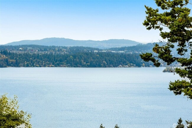 Photo - 3404 Spring St House