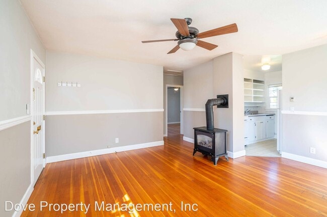 Building Photo - 2 br, 1 bath House - 2906 E 27th Street
