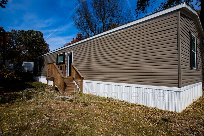Foto del edificio - 2710 N Farm Rd 137