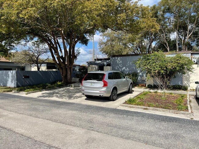 Foto del edificio - 2427 Dominica Run