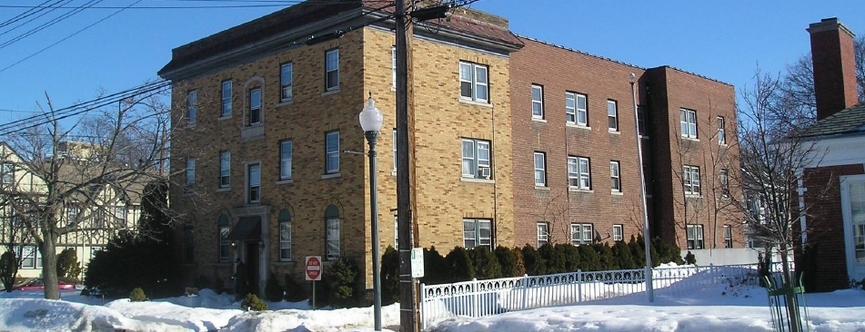 Primary Photo - 308 Main St