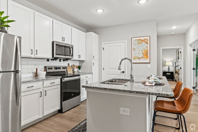 2BR, 2BA - 1,195SF - Kitchen - Whispering Pointe Apartments