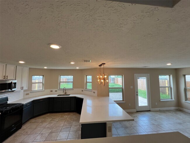 Foto del edificio - 2514 Hawthorn Park Ct