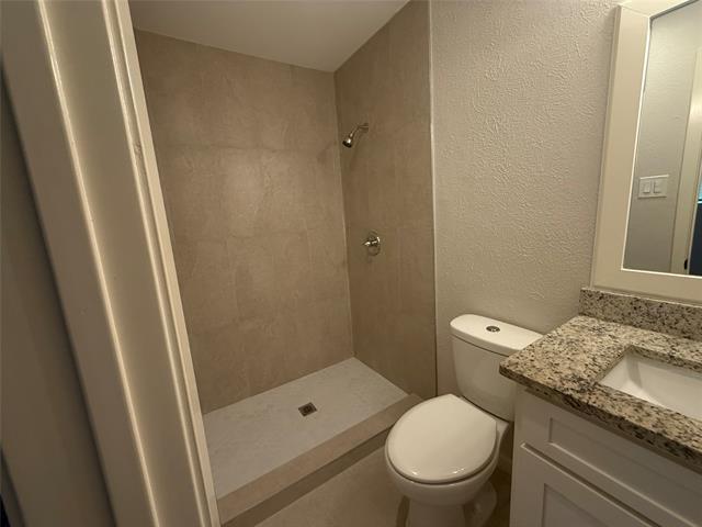 Building Photo - 1301 Sam Houston Dr