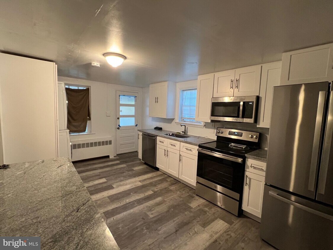 1003 Manor Rd, Coatesville, PA 19320 House Rental in Coatesville, PA