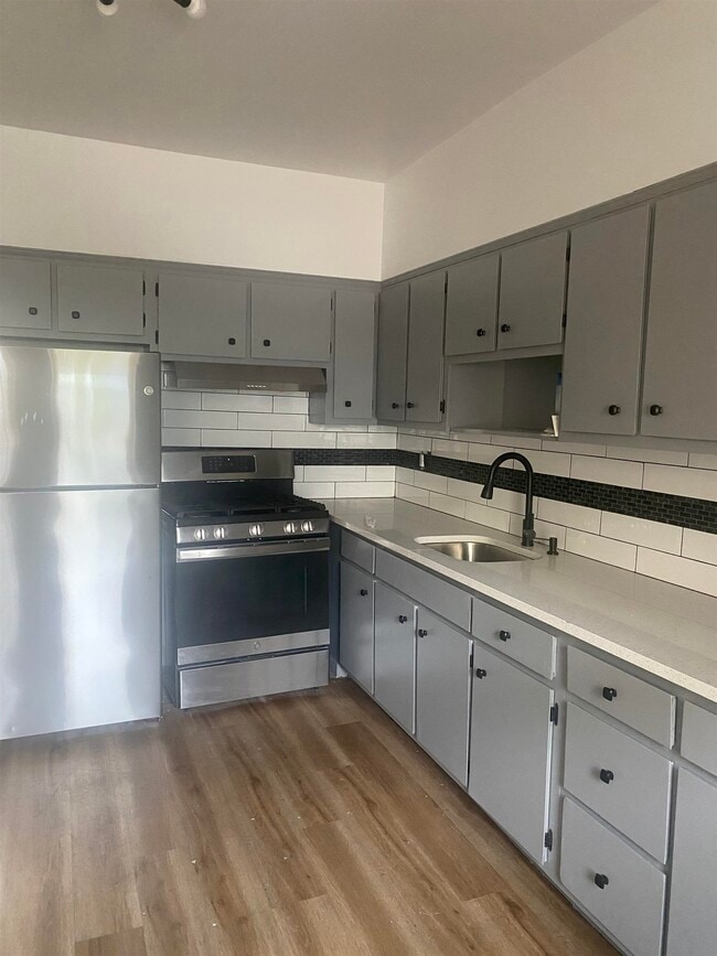 Foto del edificio - 122 W 20th St