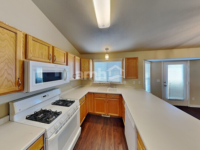 Foto del edificio - 2049 S Fremont Crest Ave W