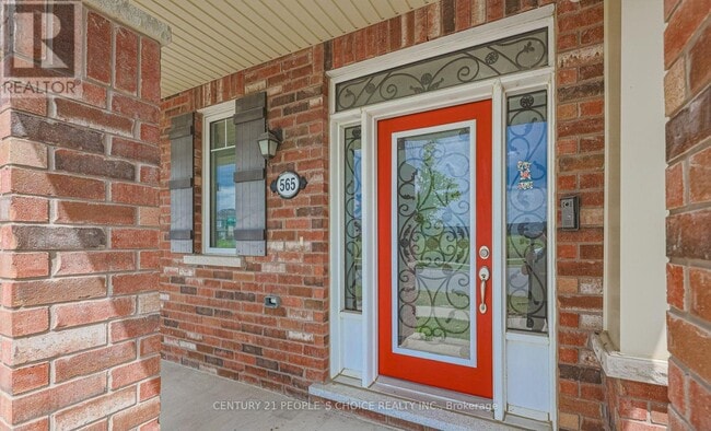 Building Photo - 565 Edenbrook Hill Dr