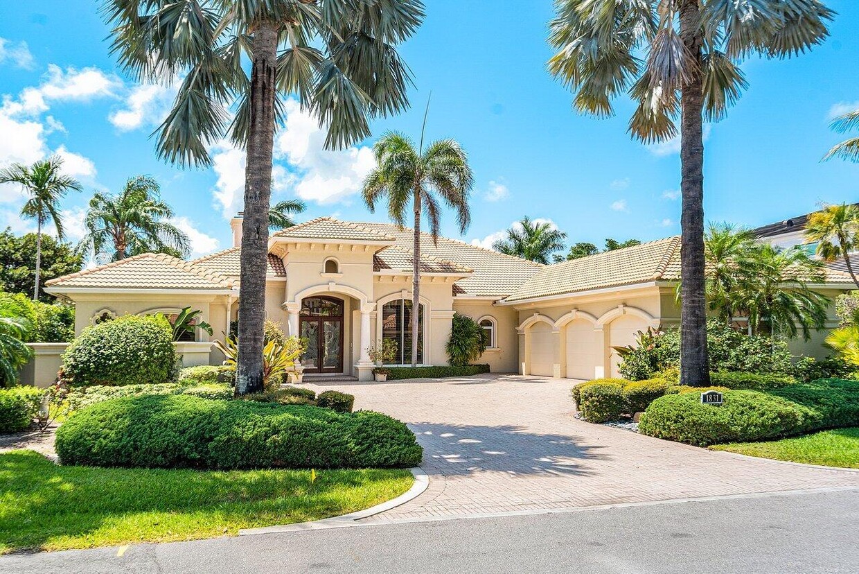 Primary Photo - 1831 Sabal Palm Dr