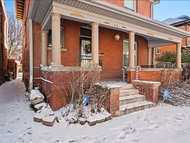 A Studio in the Heart of Five Points - A Studio in the Heart of Five Points Townhome