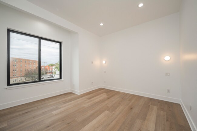 Foto del edificio - 4432 Lancaster Ave