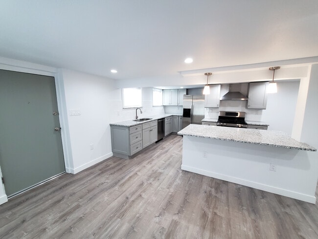 Foto del edificio - 3595 S Bannock St