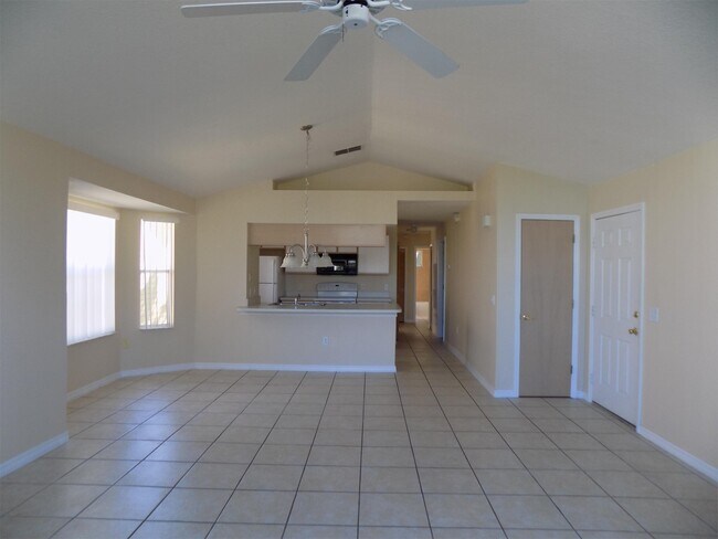 Foto del edificio - 3145 Britannia Blvd