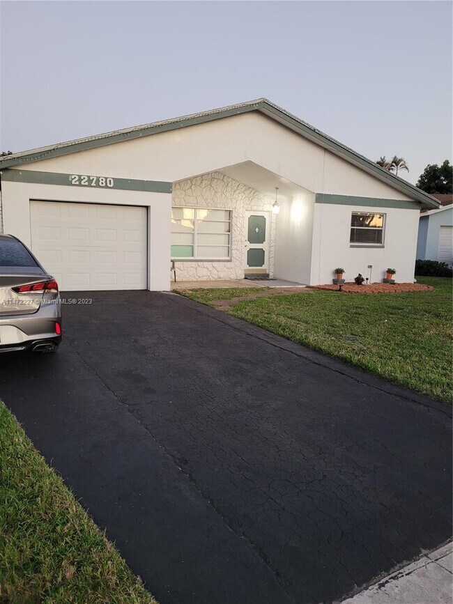 Building Photo - 22780 Family Cir