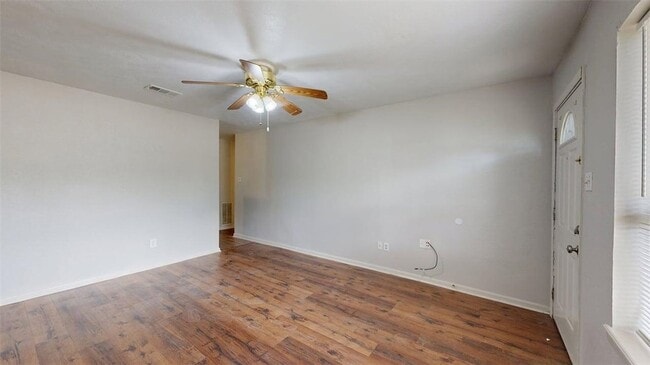 Photo - 412 University Oaks Blvd Apartment