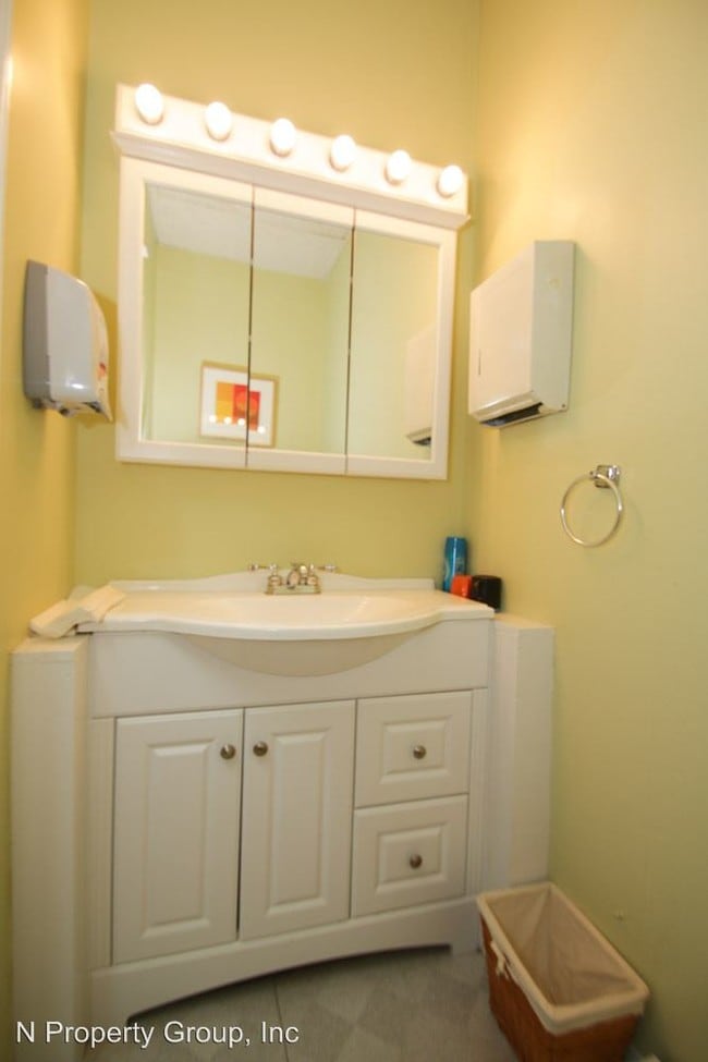 Building Photo - Studio, 2 bath  - 459-471 Old York Road XXXXX