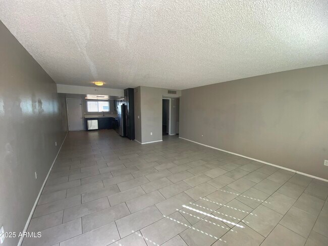 Foto del edificio - 8122 N 33rd Ave