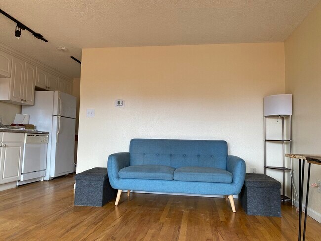 Foto del edificio - 148 S Emerson St