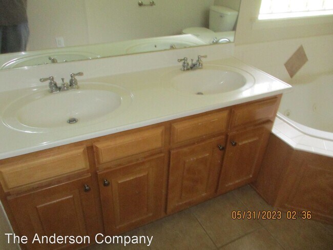 Building Photo - 3 br, 2 bath House - 2311 Heathridge Ct