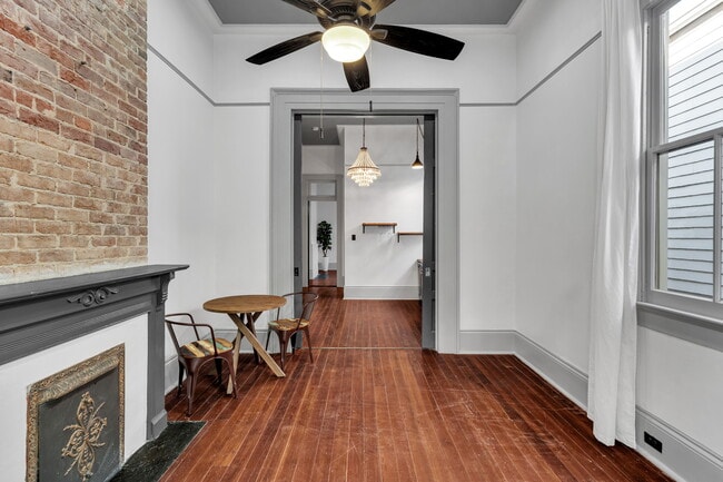 Foto del edificio - 1323 Constance St