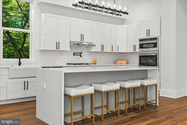 Foto del edificio - 811 Sligo Creek Pkwy