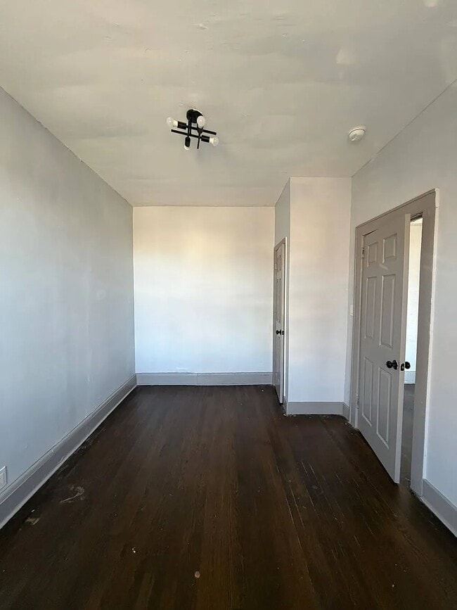 Building Photo - 717 Arlington Ave
