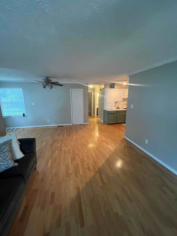 Building Photo - 1732 Woodpointe Dr
