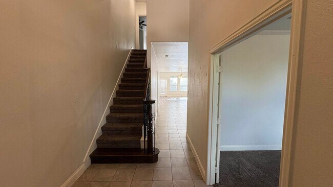 Foto del edificio - 610 Alderwood Ct